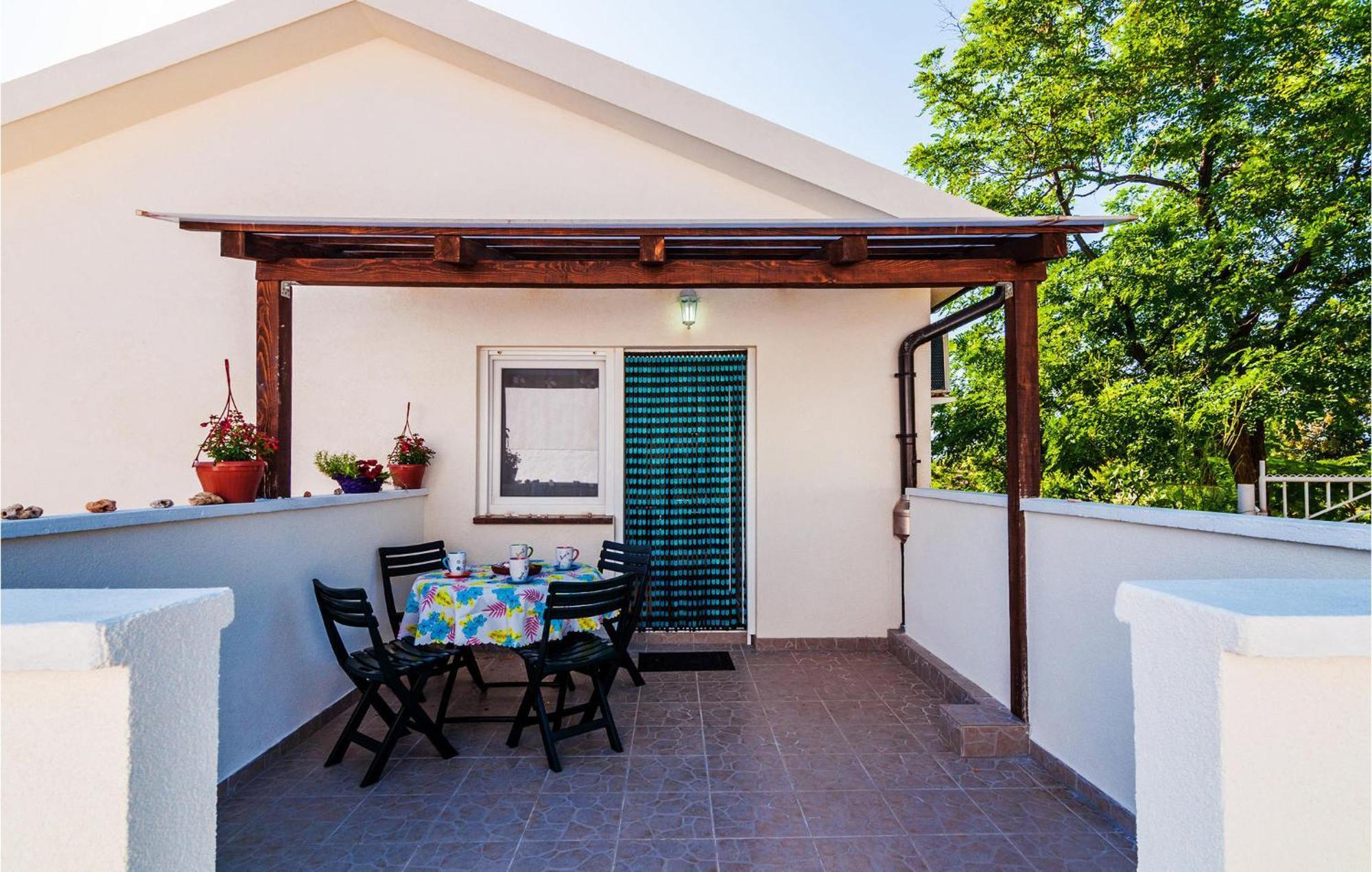 Nice Apartment In Vinjerac With Kitchen Exterior foto